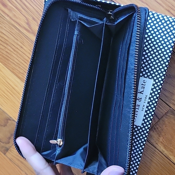 Wallet - Picture 2 of 2